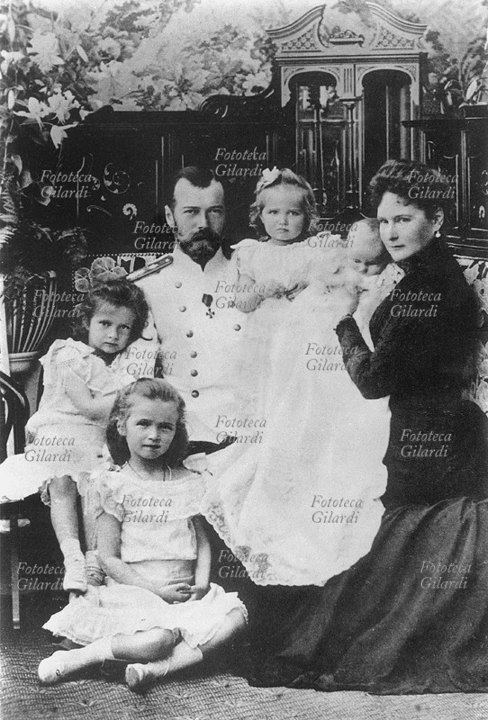 NICOLA II Aleksandrevic (1868-1918) Lo Zar di Russia e la famiglia imperiale: l\