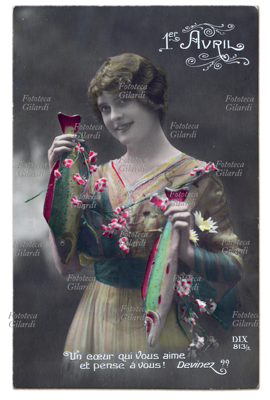 RICORRENZE Primo Aprile. Cartolina fotografica acquarellata. Francia, 1920 circa.