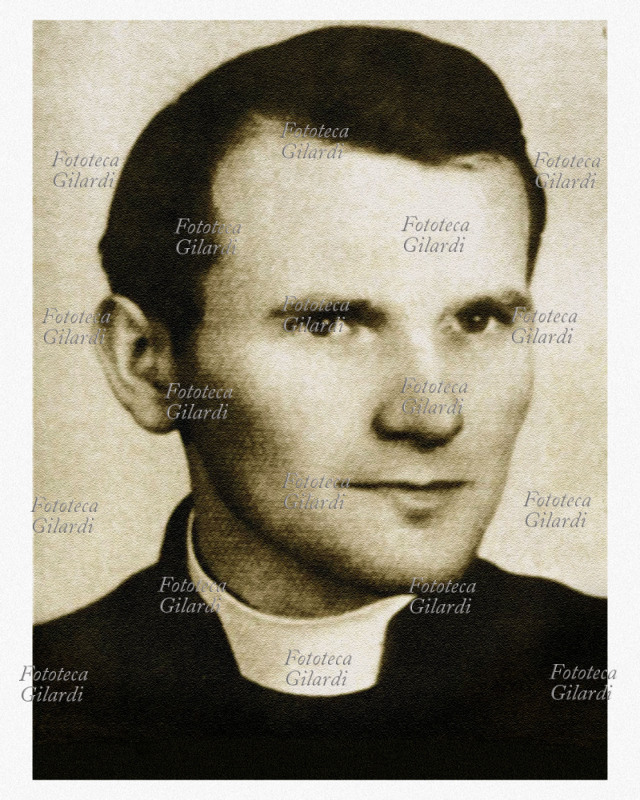Karol WOITYLA (Papa Giovanni Paolo II) la sua fototessera, appena consacrato sacerdote.