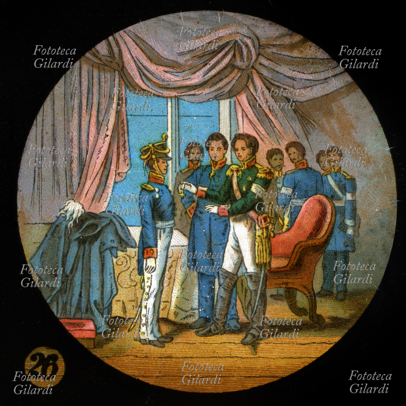 STORIA DEL CINEMA tondo con scena di decorazione al valor militare, guerra di epoca napoleonica. Vetrofania per lanterna magica, XIX secolo.