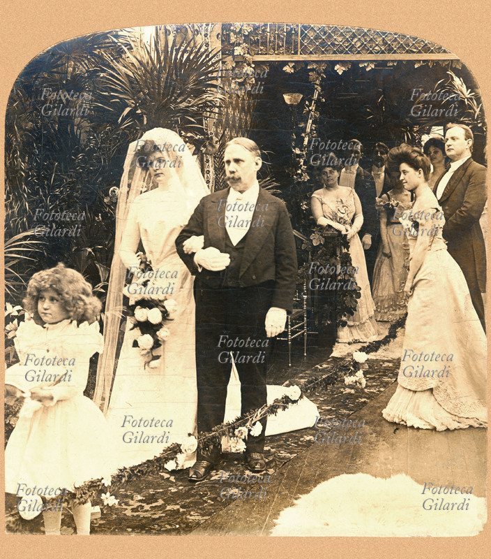 MATRIMONIO Il padre accompagna la figlia all\