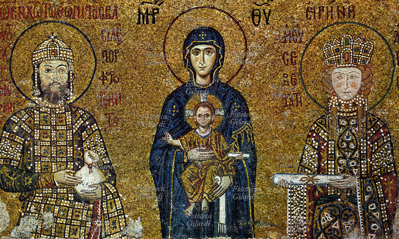 MADONNA con Bambino tra Giovanni II Comneno e la Imperatrice Irene, mosaico Bizantino. XI secolo