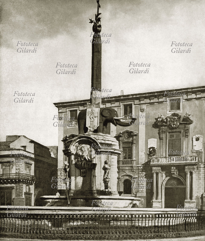 CATANIA La fontana dell\