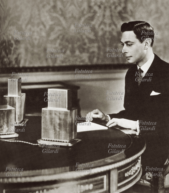 GIORGIO VI (18951952) Discorso dell Re ai suoi sudditi, tramite la radio da Buckingham Palace, nel giorno della sua incoronazione, 11 maggio 1937