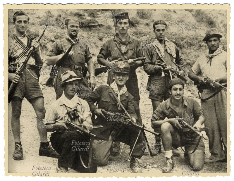 RESISTENZA Oltrepò pavese, gruppo di partigiani della Brigata Garibaldi Capettini, Italia agosto 1944