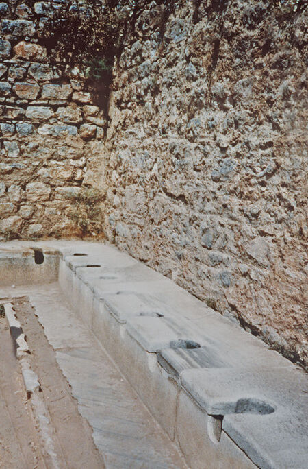 LATRINE ALLE TERME OF EFESO LATRINE ALLE TERME OF EFESO