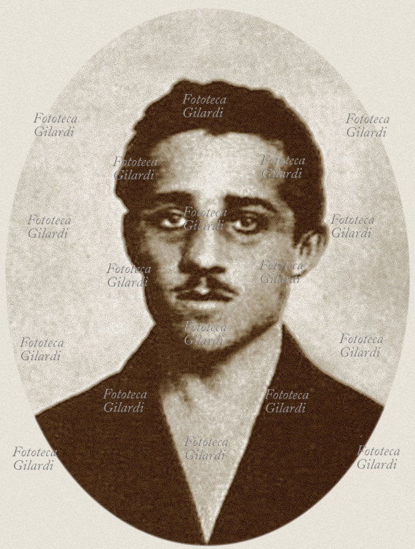 Gavrilo PRINCIP (25 luglio 1894 – 28 aprile 1918) studente bosniaco affiliato a un movimento irredentista slavo, è l\