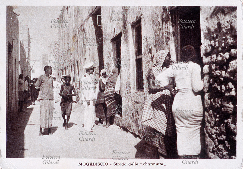 COLONIALISMO A.O.I./Somalia. Mogadiscio, strada delle \