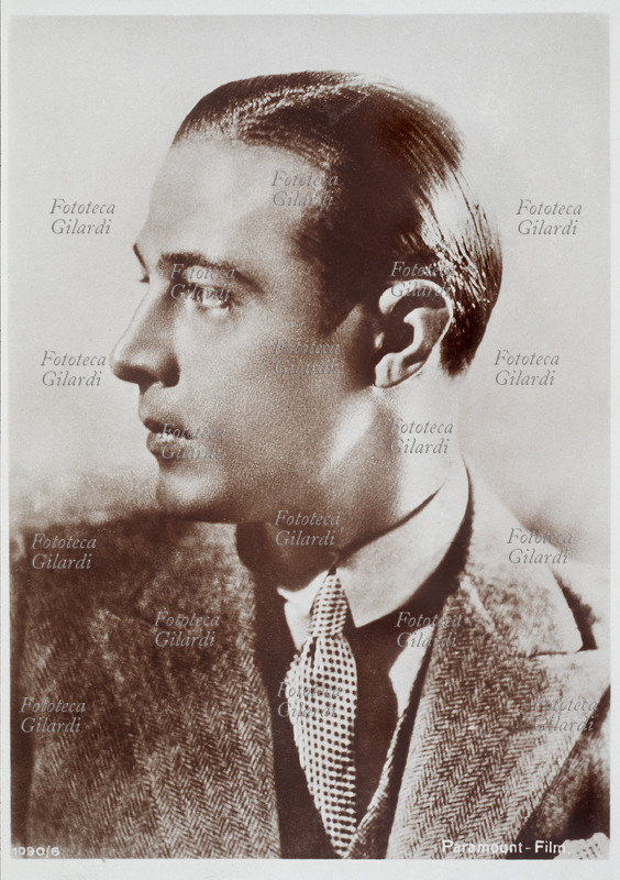 Rudolph VALENTINO (Rodolfo Guglielmi, 1895-1926) attore statunitense d\