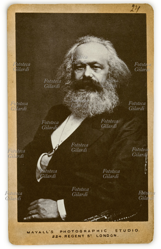 Karl MARX (1818-1883), economista e filosofo fondatore del socialismo scientifico. Ritratto fotografico, studio Mayall Londra 1875