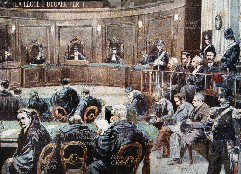 SCANDALO della Banca Romana. Una seduta delle Assise di Roma del processo a Bernardo Tanlongo, Governatore della Banca Romana, accusato di avere emesso biglietti duplicati. Nello scandalo erano implicati molti uomini politici, con il Governo e Giolitti. Illustrazione da stampa dell\