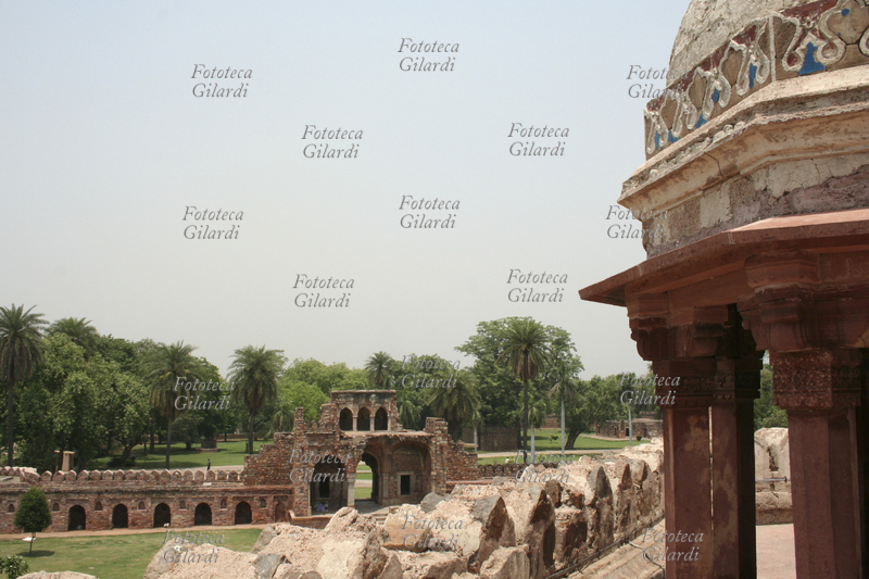 INDIA dettaglio della Tomba di Ali Isa Khan Niazi , dietro la Tomba di Humayun. Fotografia di Raffaella Milandri. India, maggio 2007