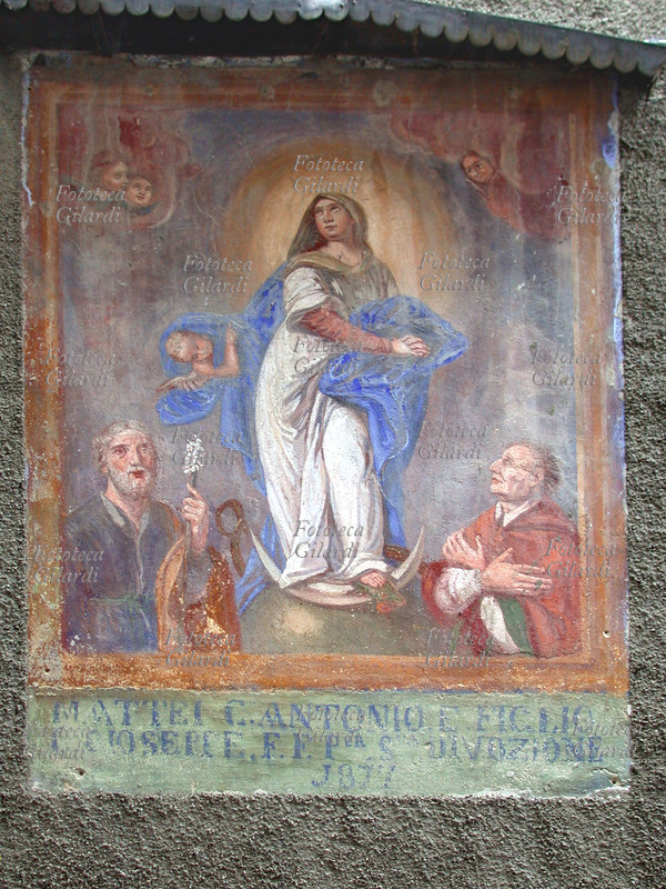 IMMACOLATA CONCEZIONE la Madonna sulla falce di luna che schiaccia il serpente circondata da angeli, e due Santi (o committenti); sotto, la scritta: \