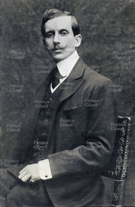Ignazio FLORIO (1869-1957) Industriale, prosecutore delle aziende di famiglia: trattamento del tonno, vinificazione Marsala e compagnie di navigazione; fratello maggiore di Vincenzo Florio Jr., più famoso per aver istituito nel 1906 la celebre gara automobilistica \