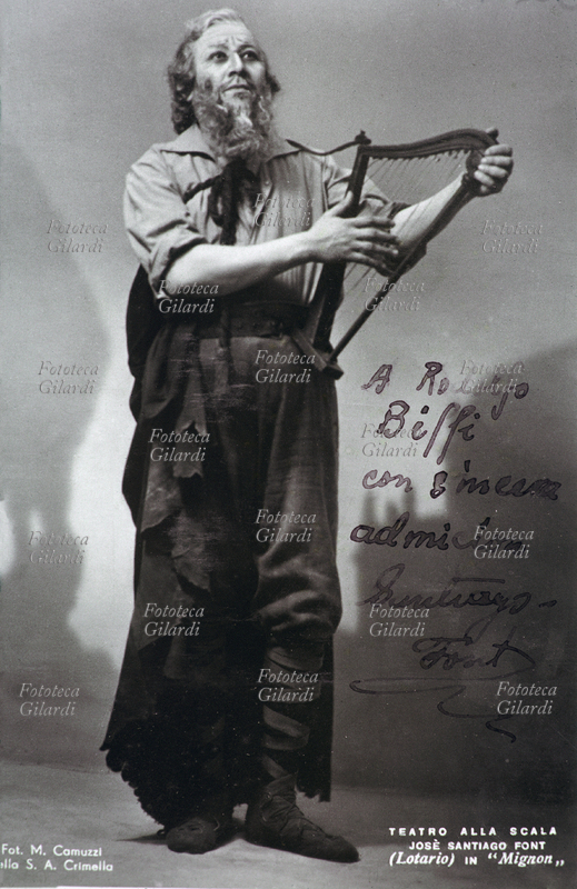 MUSICA LIRICA Josè Santiago Font, basso. Ritratto fotografico in abito di scena di Lotario nella \