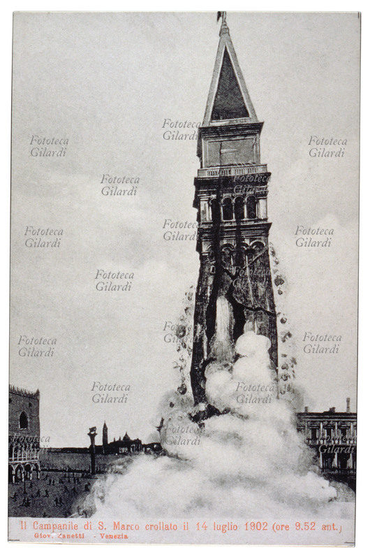 VENEZIA Il campanile di S. Marco crollato il 14 luglio 1902 (ore 9,52). Ricostruzione fotografica su cartolina postale d\
