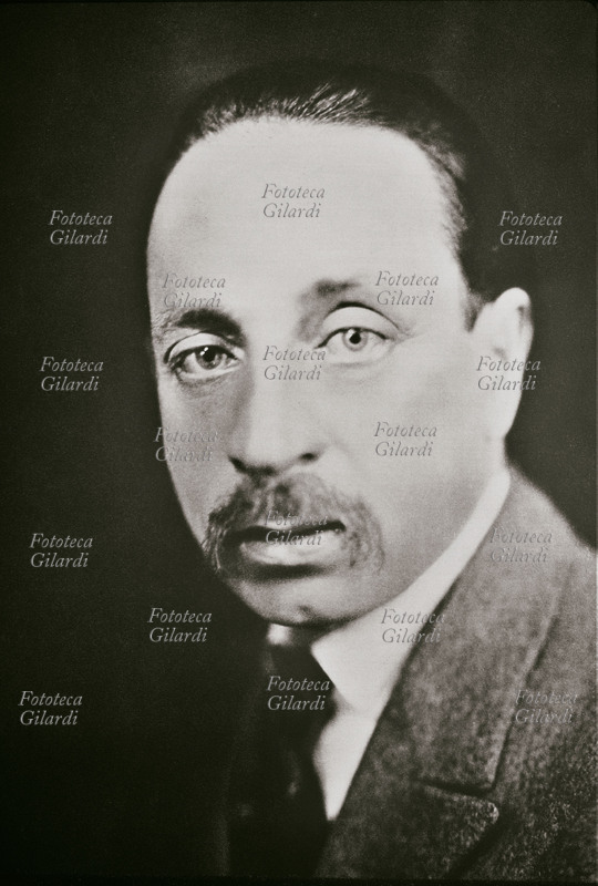 Rainer Maria RILKE (4 dicembre 1875 – 29 dicembre 1926) poeta austriaco di origine boema. Ritratto fotografico in primo piano del francese Henri Martinie (1881–1963), XX secolo.