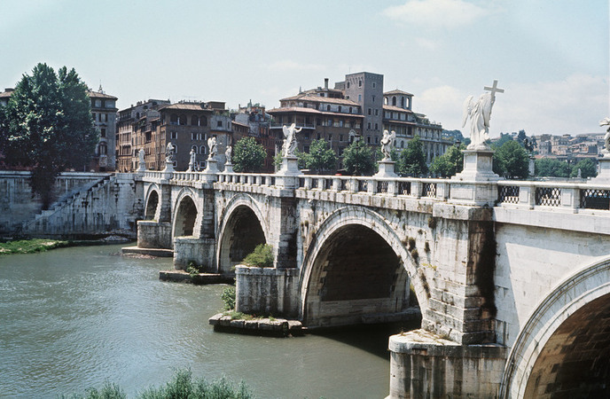 PONTE DI ACCESSO A CASTEL SANT ANGELO PONTE DI ACCESSO A CASTEL SANT ANGELO