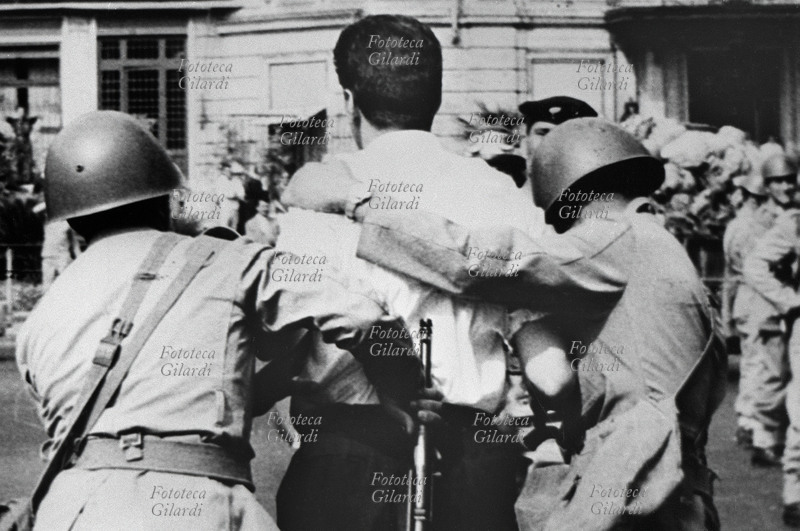 GENOVA 30/6/1960 Scontri tra manifestanti e forze dell\