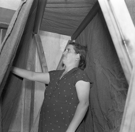 CRISI DEL TESSILE IL CONTROLLO DELLA PEZZA