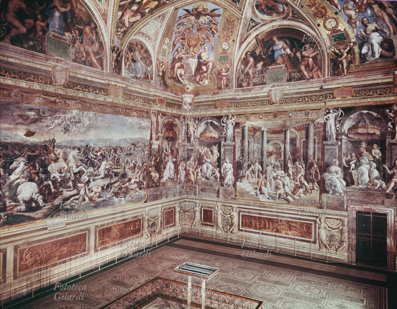 VATICANO Era la sala del trono di Giulio II e le decorazioni celebrano il trionfo definitivo del Cristianesimo sul Paganesimo all\