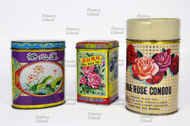 ROSA E FIOR DI LOTO - Scatolette di metallo per tè cinesi aromatizzati ai fiori di Loto e alla rosa. Cina, 1950 e 1965 circa