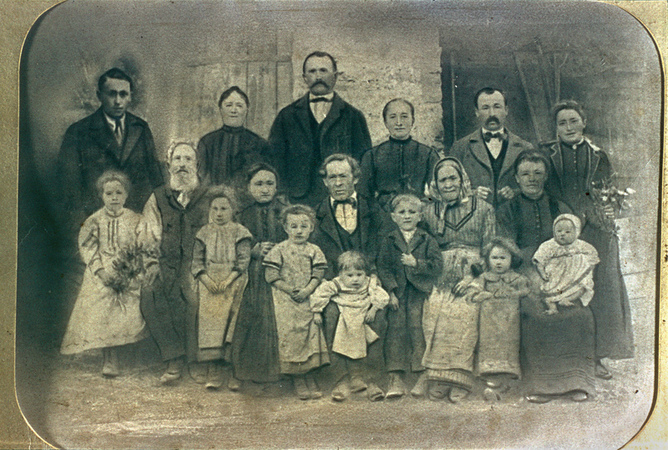 FAMIGLIA NUMEROSA FAMIGLIA NUMEROSA
