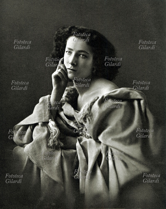 Sarah BERNHARDT (1844-1923), attrice francese ritratto fotografico di Nadar. Stampa al collodio, Francia 1859