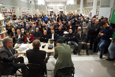 Roma 01.12.2022 Zeman e Di Caro Presentazione libro presso Libraccio G.Leanza ph