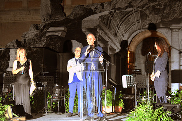 29.07.2021 Nuova Luce per Piazza Farnese. G.Leanza ph 29.07.2021 Nuova Luce per Piazza Farnese. G.Leanza ph