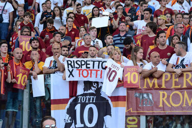 28.05.2017 Roma vs Genoa 3 2. Striscioni per Totti. 27 Photos 28.05.2017 Roma vs Genoa 3 2. Striscioni per Totti. 27 Photos