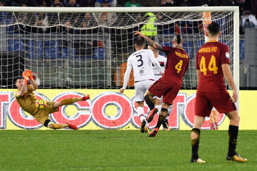 16.12.2017 Roma vs Cagliari 1 0 Fazio 30 Photos