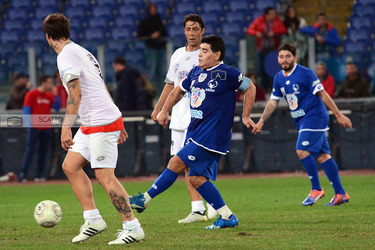 25.11.2020 Roma Ottobre 2016 Maradona