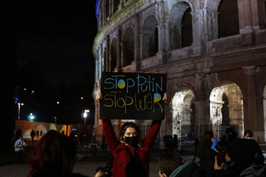 25.02.2022 Roma Colosseo Manifestazione contro guerra Ucraina 25.02.2022 Roma Colosseo Manifestazione contro guerra Ucraina