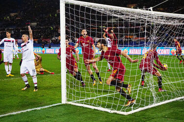 16.12.2017 Roma vs Cagliari 1 0 Fazio 30 Photos