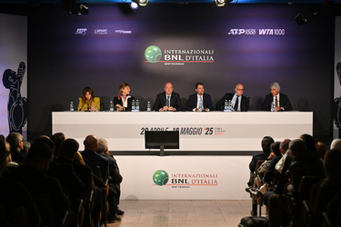 09.04.2025 Liceo E.Montale Presentazione Internazionali BNL G.Leanza ph