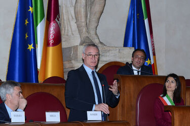 Roma 30.03.2017 Campiodoglio Aula G.Cesare. Premio Lupa Capitolina a Mr.Claudio Ranieri Roma 30.03.2017 Campiodoglio Aula G.Cesare. Premio Lupa Capitolina a Mr.Claudio Ranieri