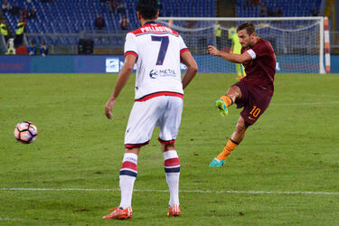 21.09.2016 AS Roma vs FC Crotone 4 0. 23 Photos