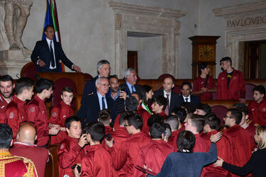 Roma 30.03.2017 Campiodoglio Aula G.Cesare. Premio Lupa Capitolina a Mr.Claudio Ranieri Roma 30.03.2017 Campiodoglio Aula G.Cesare. Premio Lupa Capitolina a Mr.Claudio Ranieri