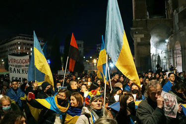 25.02.2022 Roma Colosseo Manifestazione contro guerra Ucraina 25.02.2022 Roma Colosseo Manifestazione contro guerra Ucraina