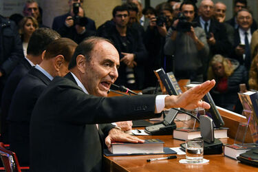 13.12.2017 Roma Piazza di Pietra. Vespa e Berlusconi presentano libro