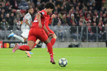 06.11.2019 Bayern vs Olimpiacos 2 0 J.Oegerli ph