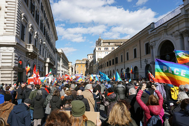 26.02.2022 Roma Pza Santi Apostoli Corteo contro Guerra 26.02.2022 Roma Pza Santi Apostoli Corteo contro Guerra