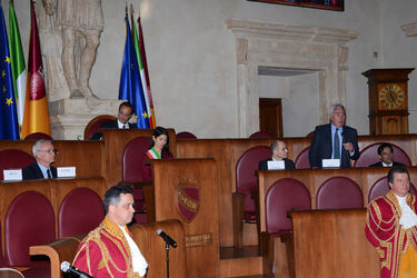 Roma 30.03.2017 Campiodoglio Aula G.Cesare. Premio Lupa Capitolina a Mr.Claudio Ranieri Roma 30.03.2017 Campiodoglio Aula G.Cesare. Premio Lupa Capitolina a Mr.Claudio Ranieri