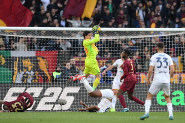 16.03.2025 Serie A Roma vs Cagliari 1 0 Dovbyk G.Leanza ph
