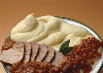 BRASATO CON PUR&Egrave;