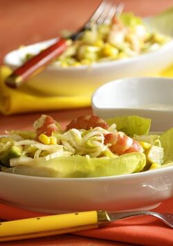 INSALATA DI INDIVIA E GAMBERI CON SALSA DI YOGURT