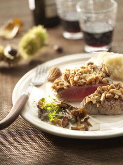 BEEFSTEAK AL CROCCANTE DI CASTAGNE