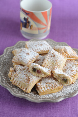 FRITTELLE DI RICOTTA E CREMA DI CASTAGNE