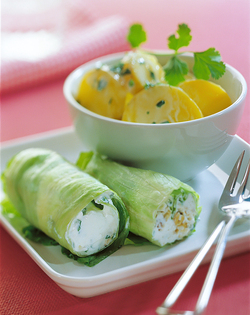 INVOLTINI DI ICEBERG AL FORMAGGIO